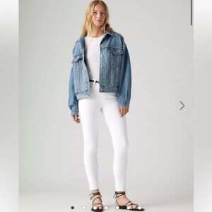 Levi’s White High Rise Skinny Jeans Size 29
